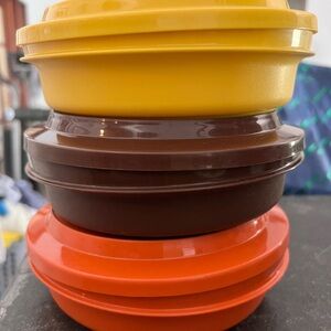 Set of 3 vintage 1970s Tupperware Seal 'n Serve bowls in Harvest colors.